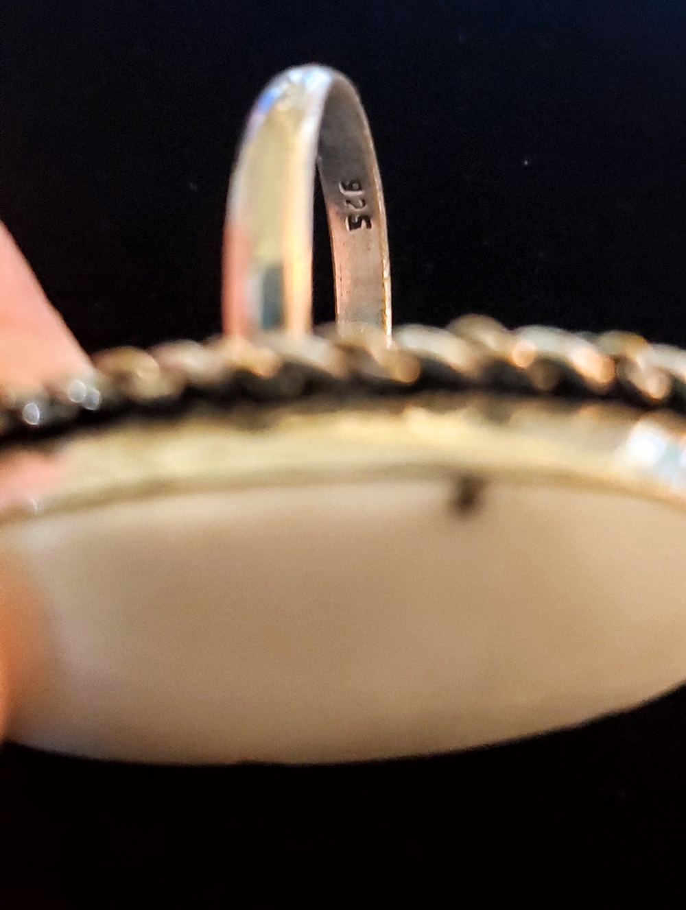 Sterling Silver Artisan White M.O.P. Oval Cabochon Stone Ring - Picture 4 of 4
